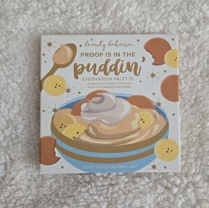 Makeup Palette with Warm Cocoa and Almond Jelly Shades